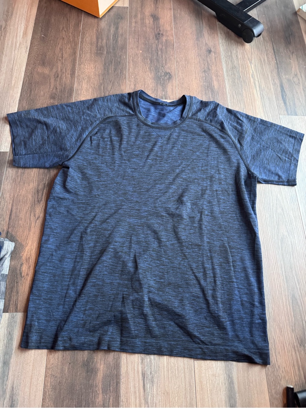 lululemon athletica Short Sleeve Crew Tee - Heather Blue